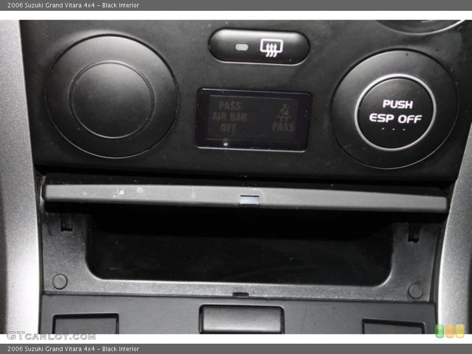 Black Interior Controls for the 2006 Suzuki Grand Vitara 4x4 #80475761