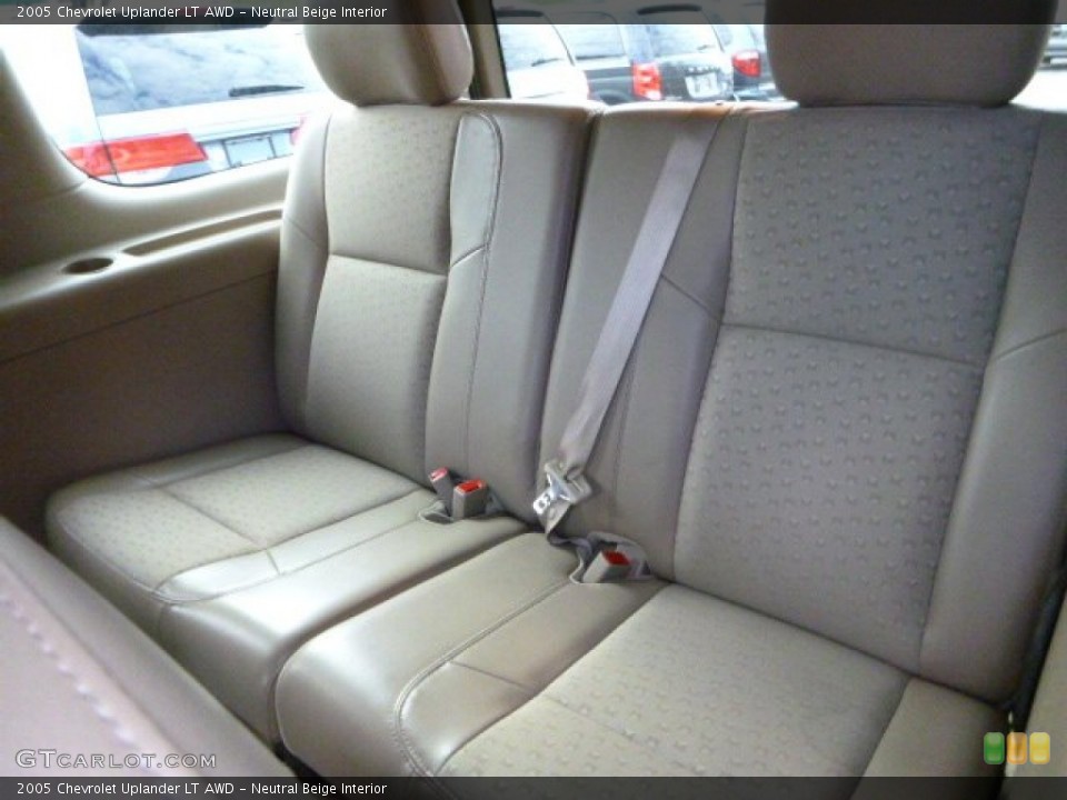 Neutral Beige 2005 Chevrolet Uplander Interiors