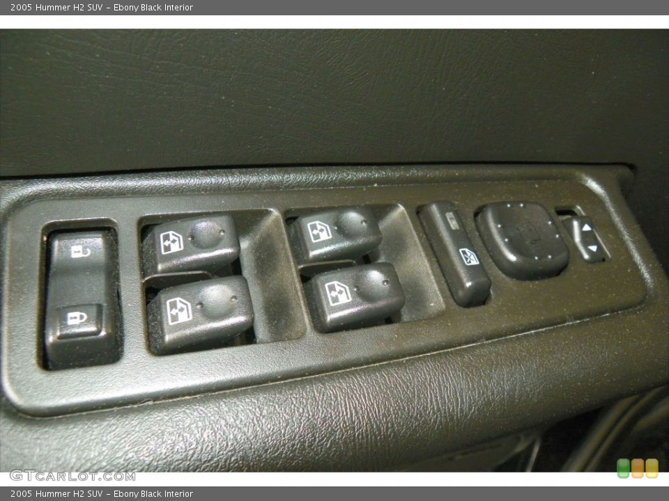 Ebony Black Interior Controls for the 2005 Hummer H2 SUV #80486010