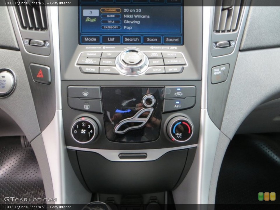 Gray Interior Controls for the 2013 Hyundai Sonata SE #80493364