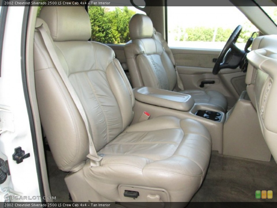 Tan Interior Photo for the 2002 Chevrolet Silverado 2500 LS Crew Cab 4x4 #80494349