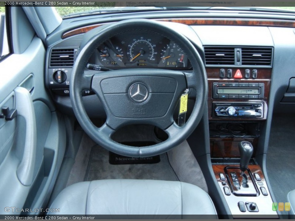 Grey Interior Dashboard for the 2000 Mercedes-Benz C 280 Sedan #80506027