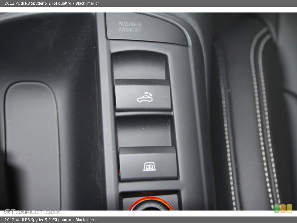 Black Interior Controls for the 2012 Audi R8 Spyder 5.2 FSI quattro #80525511