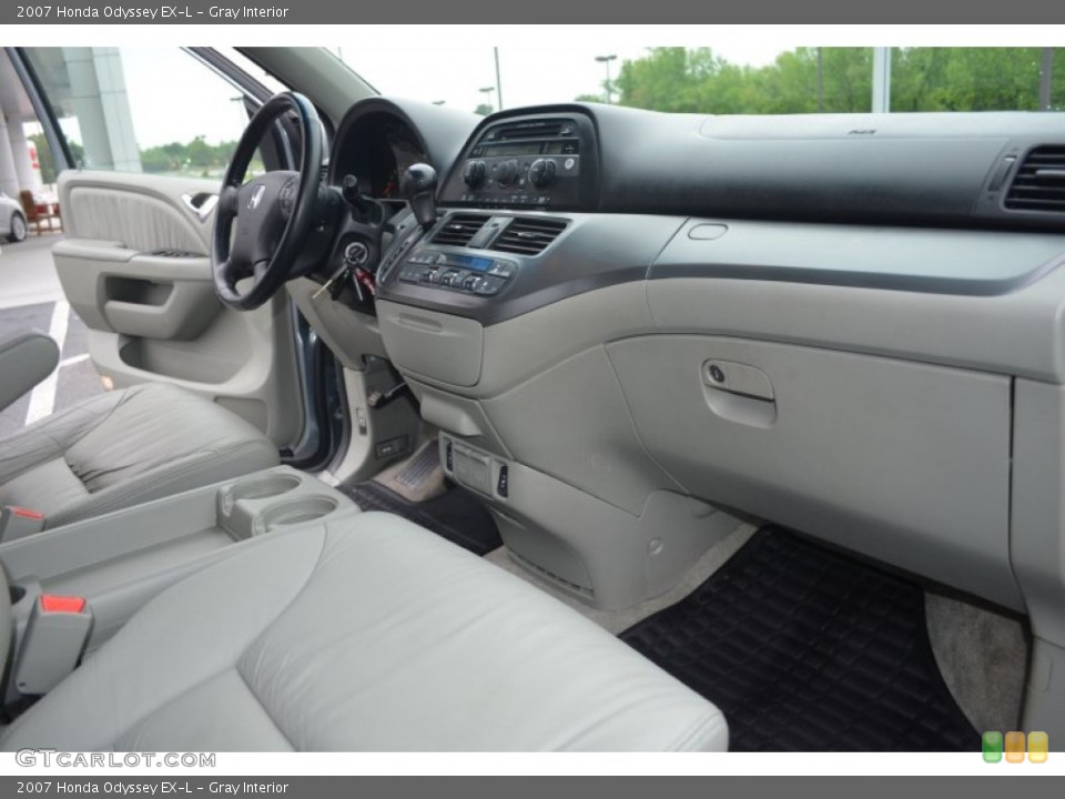 Gray Interior Dashboard for the 2007 Honda Odyssey EX-L #80540572