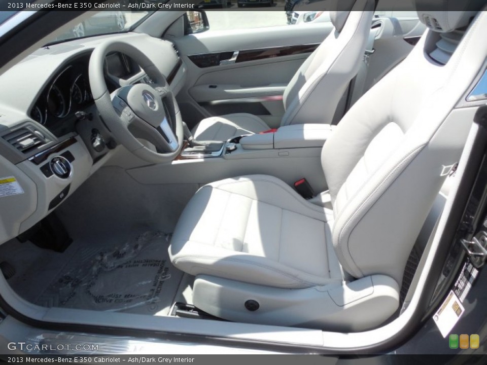 Ash/Dark Grey Interior Photo for the 2013 Mercedes-Benz E 350 Cabriolet #80549228