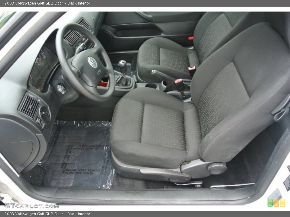 Black Interior Photo for the 2003 Volkswagen Golf GL 2 Door #80563306