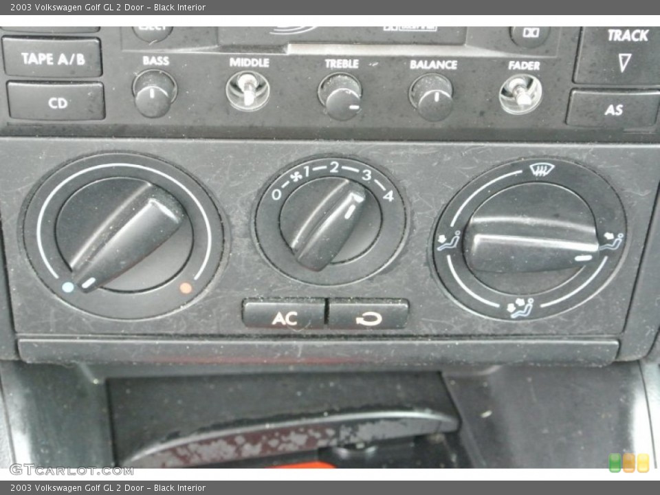 Black Interior Controls for the 2003 Volkswagen Golf GL 2 Door #80563492