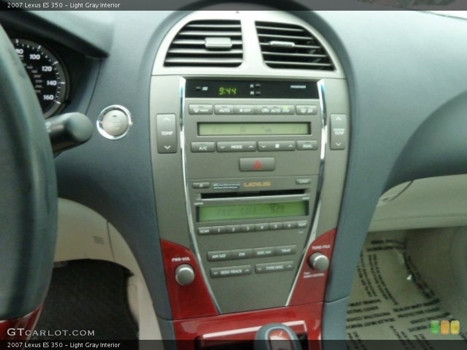 Light Gray Interior Controls for the 2007 Lexus ES 350 #80573409