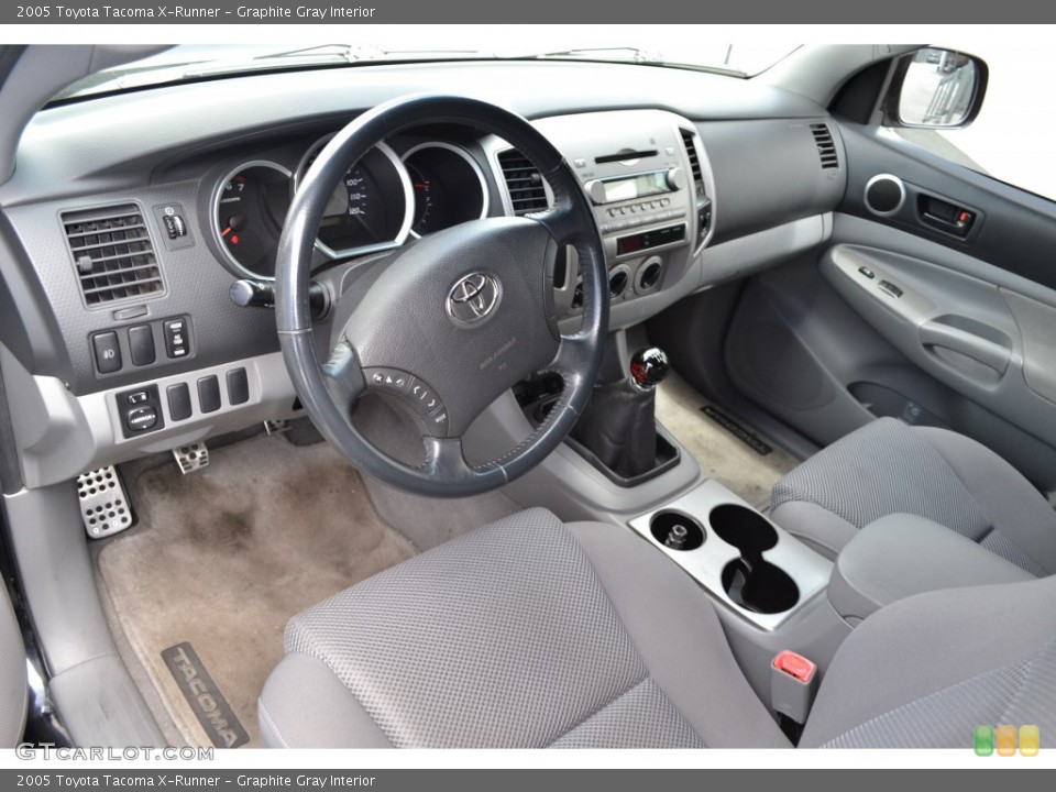 Graphite Gray Interior Photo for the 2005 Toyota Tacoma X-Runner #80589385