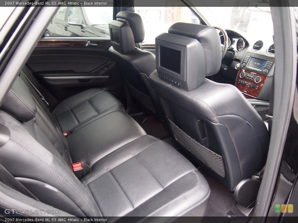 Black Interior Rear Seat for the 2007 Mercedes-Benz ML 63 AMG 4Matic #80590111