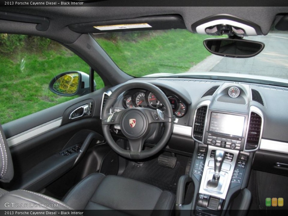 Black Interior Dashboard for the 2013 Porsche Cayenne Diesel #80616094