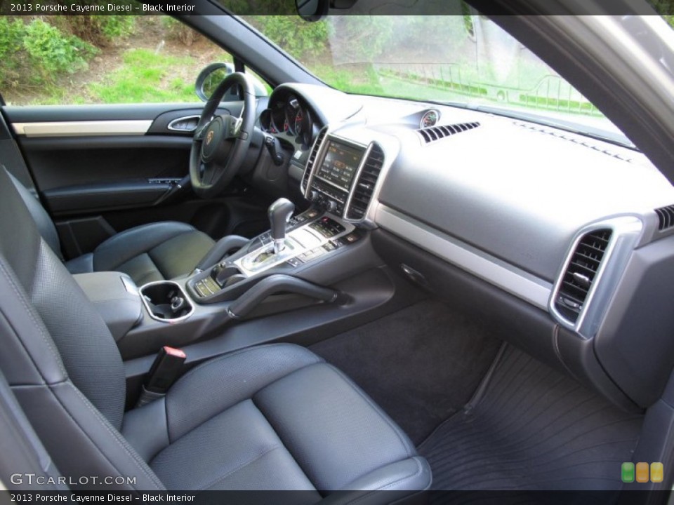Black Interior Photo for the 2013 Porsche Cayenne Diesel #80616217