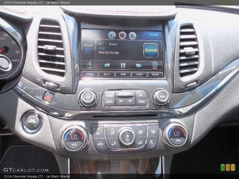 Jet Black Interior Controls for the 2014 Chevrolet Impala LTZ #80617585