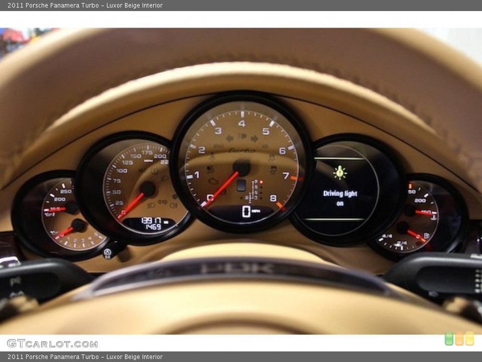 Luxor Beige Interior Gauges for the 2011 Porsche Panamera Turbo #80621402