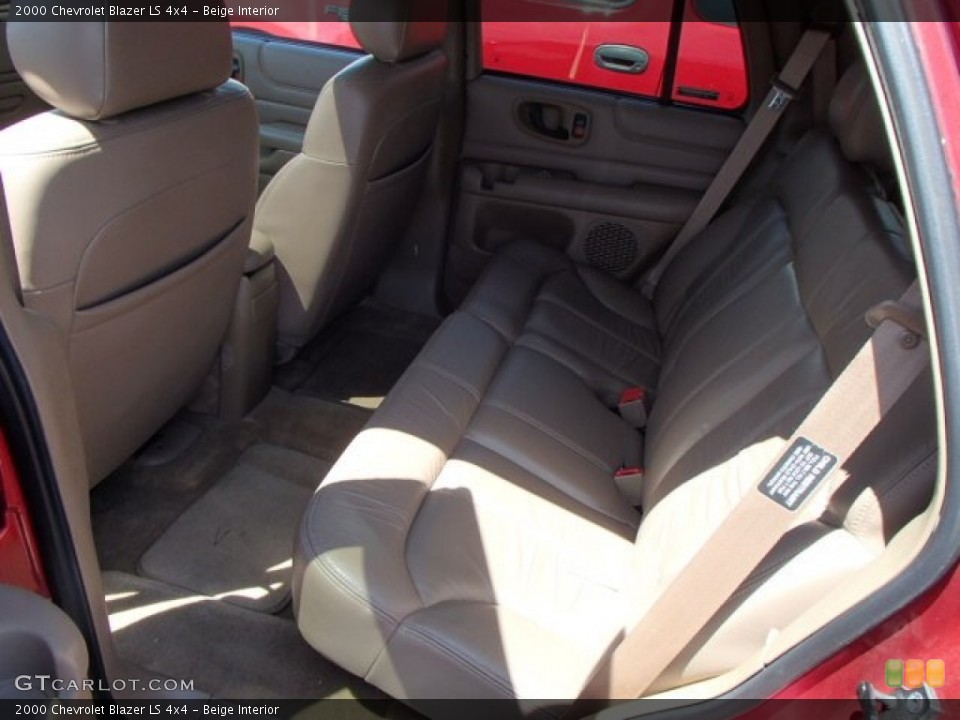 Beige Interior Rear Seat for the 2000 Chevrolet Blazer LS 4x4 #80628175