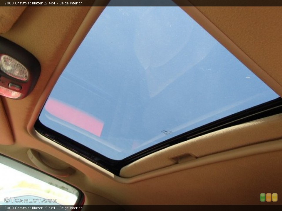 Beige Interior Sunroof for the 2000 Chevrolet Blazer LS 4x4 #80628200