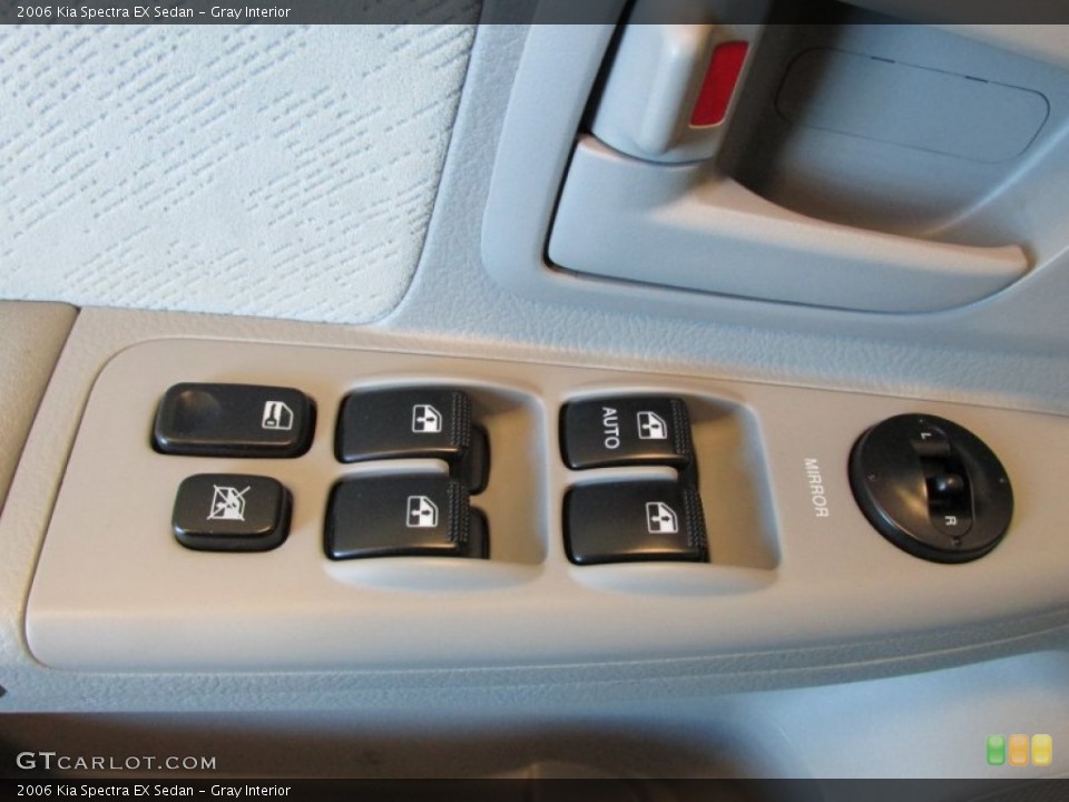 Gray Interior Controls for the 2006 Kia Spectra EX Sedan #80632924