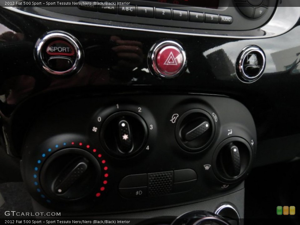Sport Tessuto Nero/Nero (Black/Black) Interior Controls for the 2012 Fiat 500 Sport #80643361