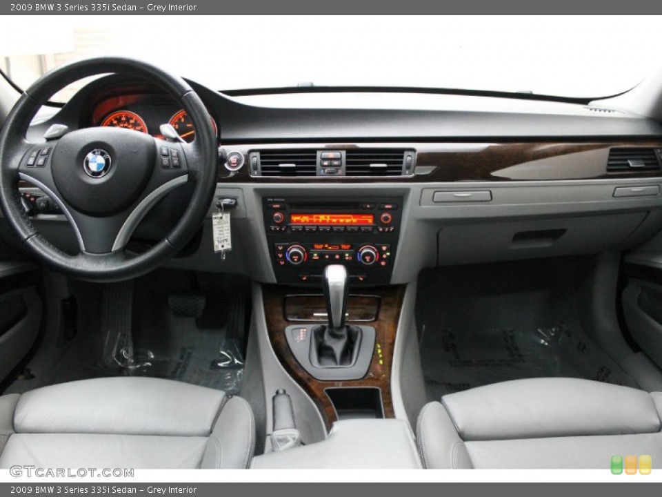 Grey Interior Dashboard for the 2009 BMW 3 Series 335i Sedan #80652538