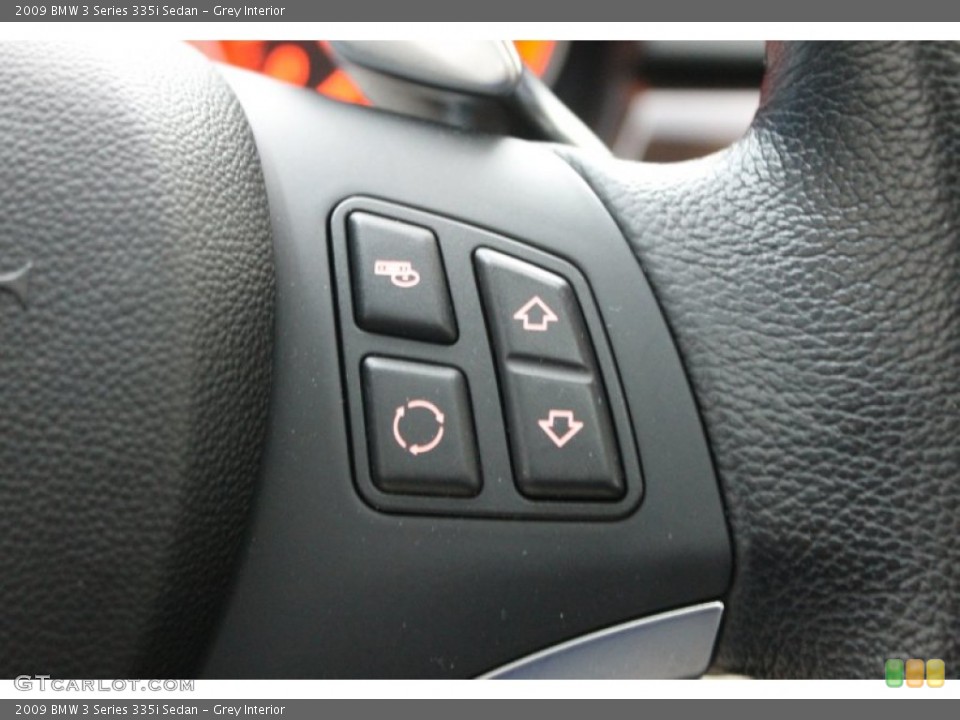 Grey Interior Controls for the 2009 BMW 3 Series 335i Sedan #80652645