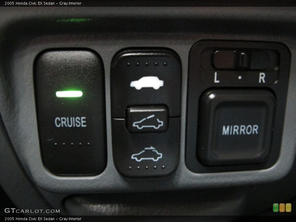 Gray Interior Controls for the 2005 Honda Civic EX Sedan #80658678