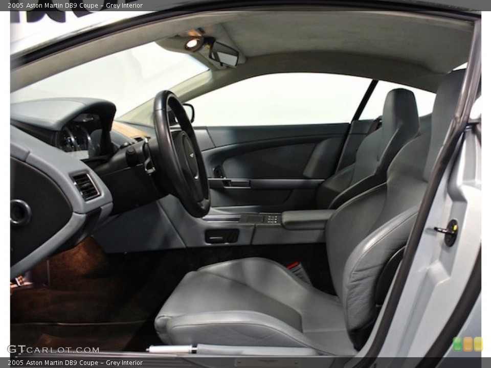 Grey Interior Photo for the 2005 Aston Martin DB9 Coupe #80658978