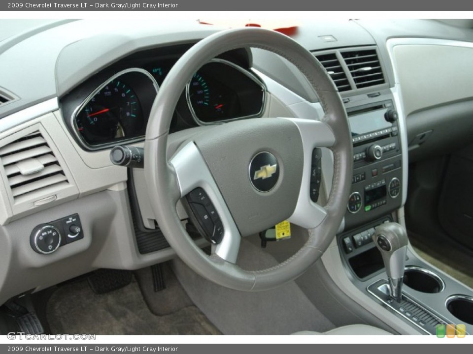 Dark Gray/Light Gray Interior Dashboard for the 2009 Chevrolet Traverse LT #80664036