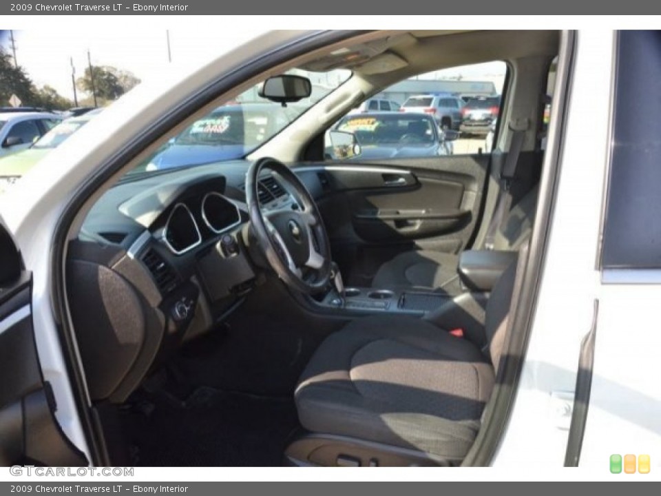 Ebony Interior Photo for the 2009 Chevrolet Traverse LT #80665126