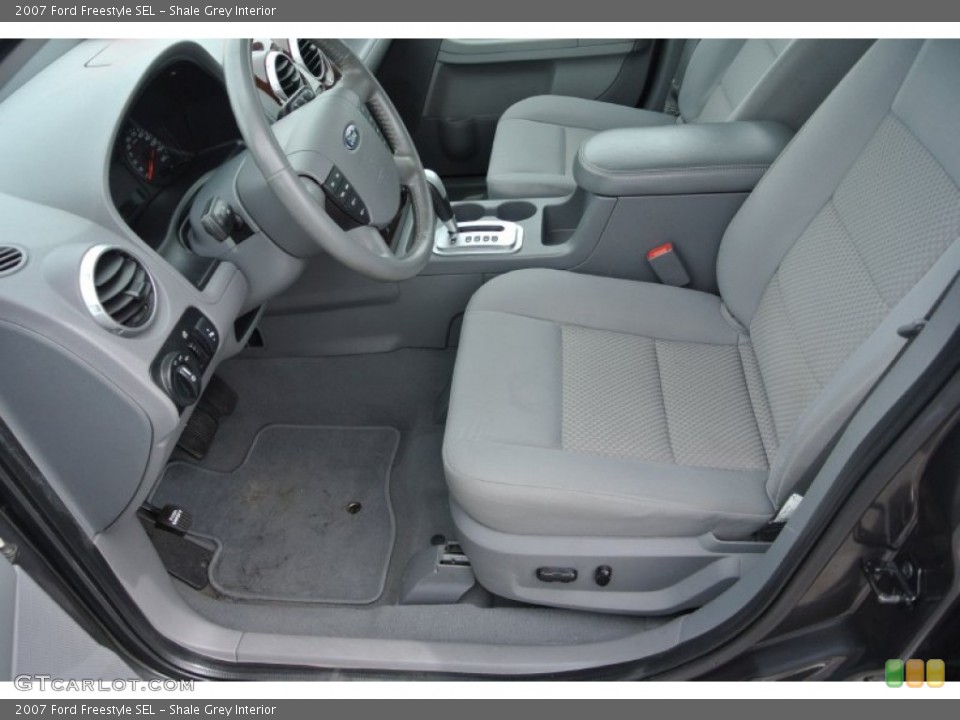 Shale Grey Interior Photo for the 2007 Ford Freestyle SEL #80666966