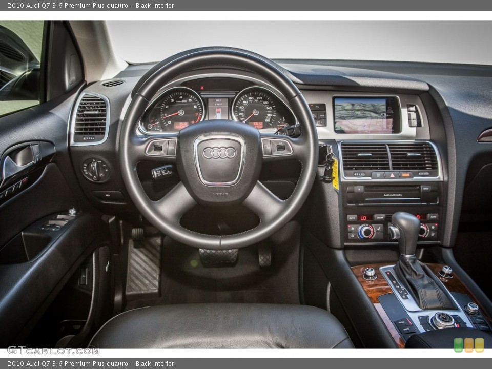 Black Interior Dashboard for the 2010 Audi Q7 3.6 Premium Plus quattro #80669175