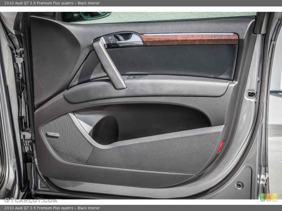 Black Interior Door Panel for the 2010 Audi Q7 3.6 Premium Plus quattro #80669720