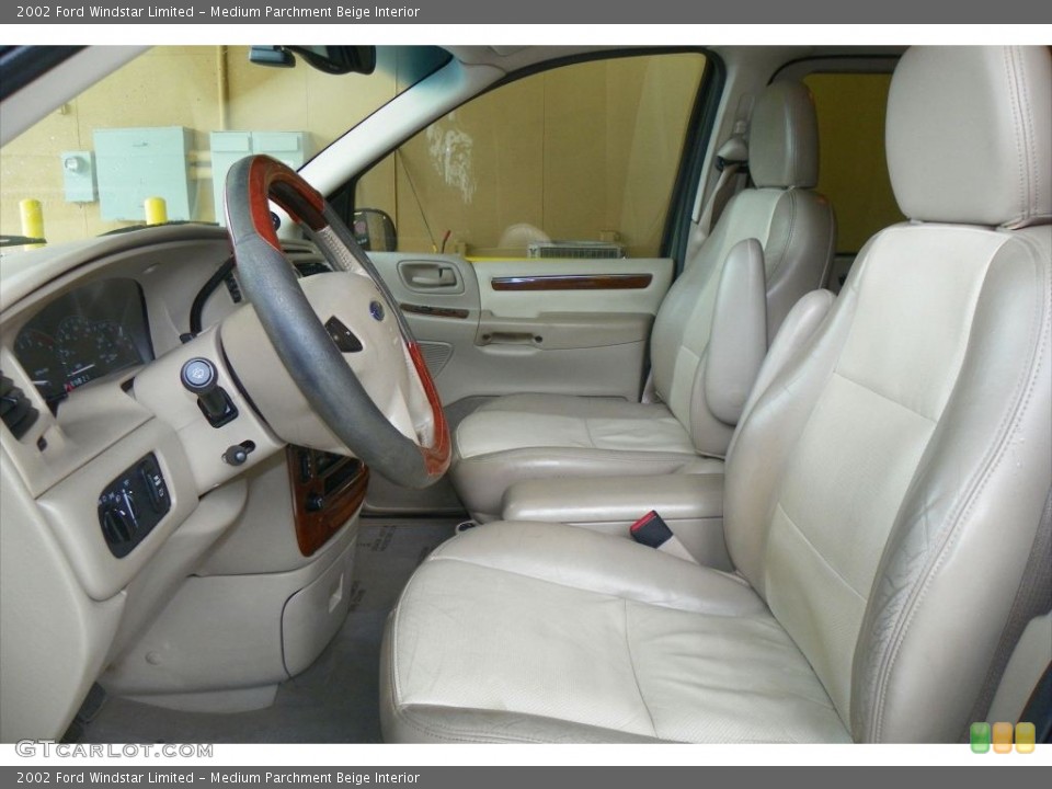 Medium Parchment Beige Interior Photo for the 2002 Ford Windstar Limited #80673421
