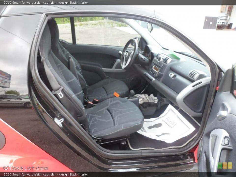 design Black Interior Photo for the 2010 Smart fortwo passion cabriolet #80682510