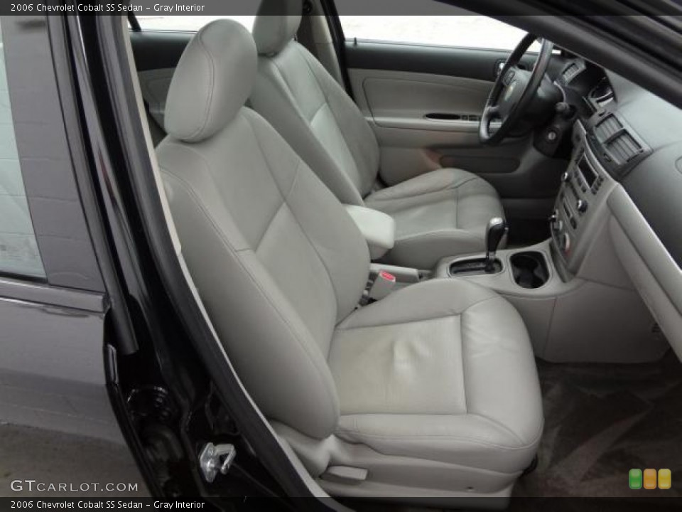 Gray Interior Photo for the 2006 Chevrolet Cobalt SS Sedan #80682627
