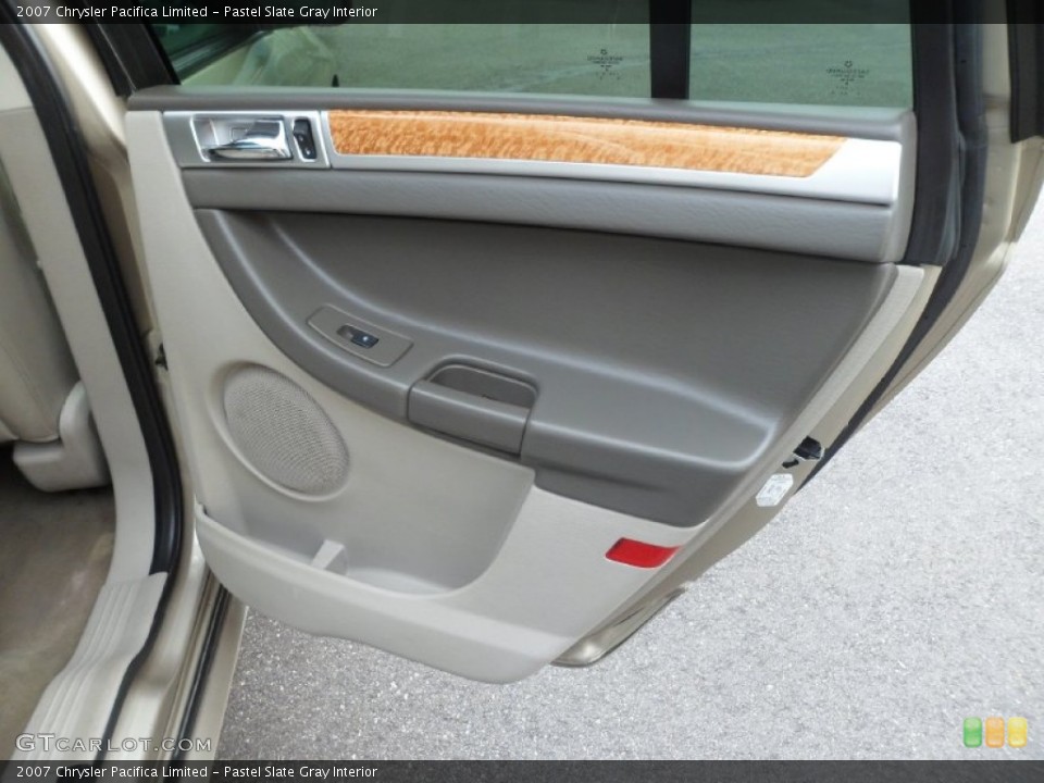 Pastel Slate Gray Interior Door Panel for the 2007 Chrysler Pacifica Limited #80687411