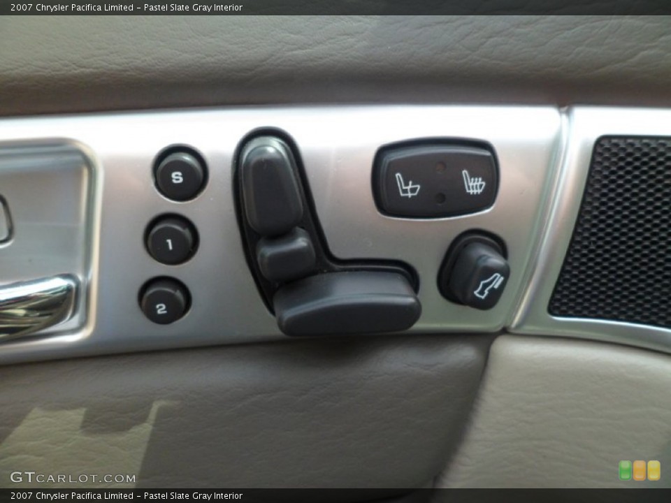 Pastel Slate Gray Interior Controls for the 2007 Chrysler Pacifica Limited #80687747