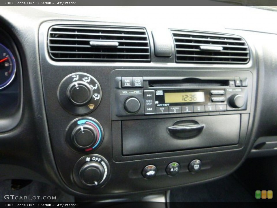 Gray Interior Controls for the 2003 Honda Civic EX Sedan #80689505