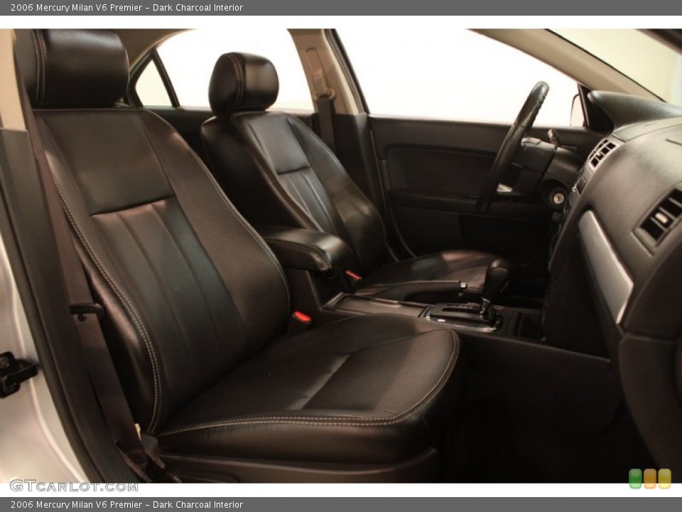Dark Charcoal Interior Photo for the 2006 Mercury Milan V6 Premier #80690093