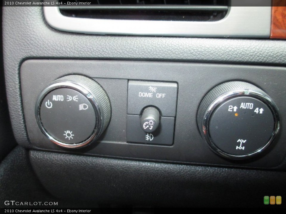 Ebony Interior Controls for the 2010 Chevrolet Avalanche LS 4x4 #80697371