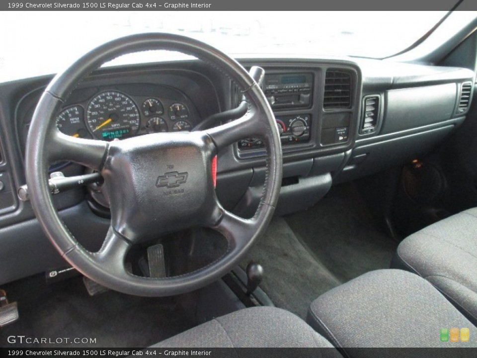 Graphite Interior Dashboard for the 1999 Chevrolet Silverado 1500 LS Regular Cab 4x4 #80697719