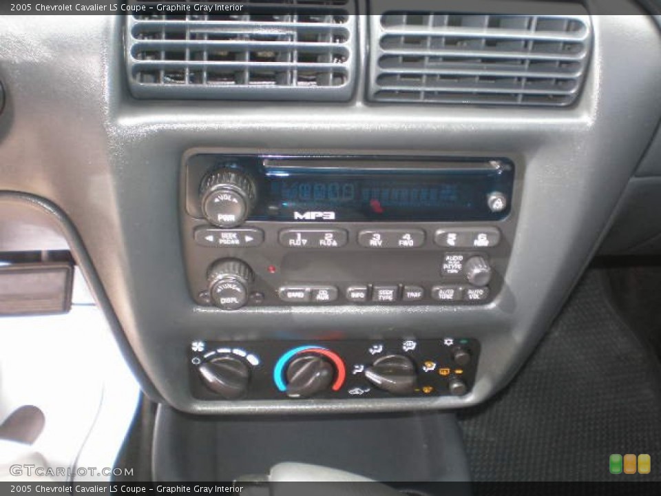 Graphite Gray Interior Controls for the 2005 Chevrolet Cavalier LS Coupe #80697820