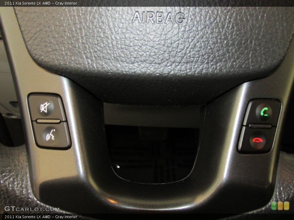 Gray Interior Controls for the 2011 Kia Sorento LX AWD #80698939