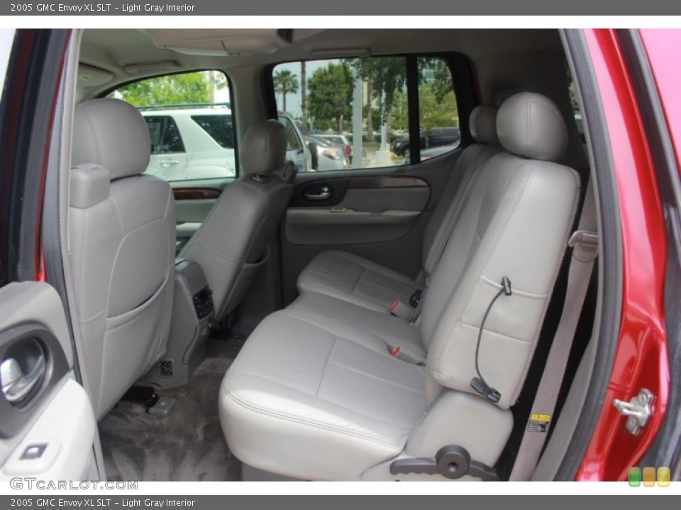 Light Gray Interior Rear Seat for the 2005 GMC Envoy XL SLT #80711633