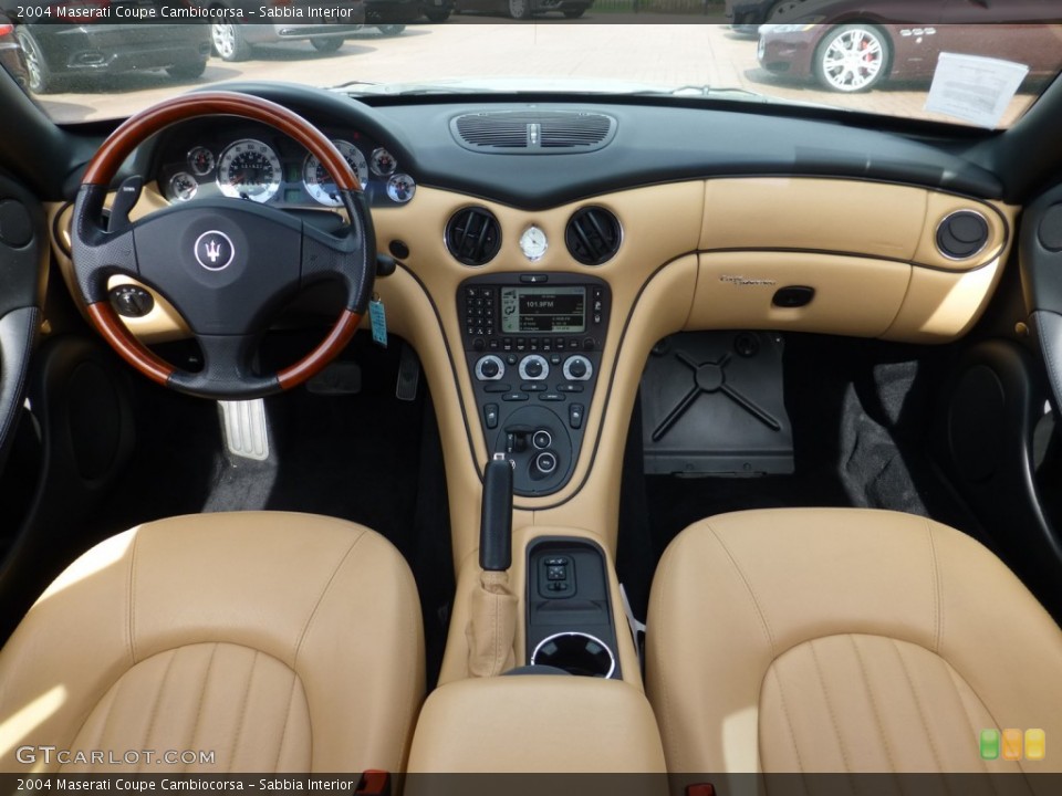 Sabbia Interior Dashboard for the 2004 Maserati Coupe Cambiocorsa #80718965
