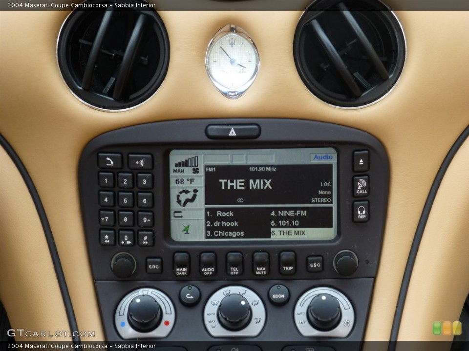 Sabbia Interior Controls for the 2004 Maserati Coupe Cambiocorsa #80718987
