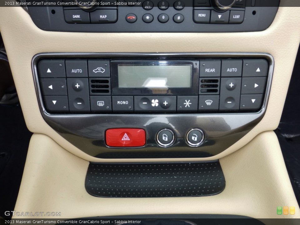 Sabbia Interior Controls for the 2013 Maserati GranTurismo Convertible GranCabrio Sport #80719913