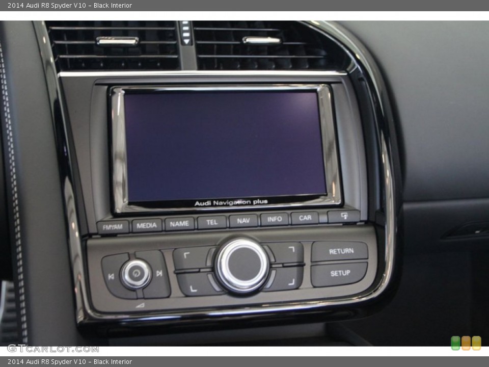 Black Interior Controls for the 2014 Audi R8 Spyder V10 #80735172