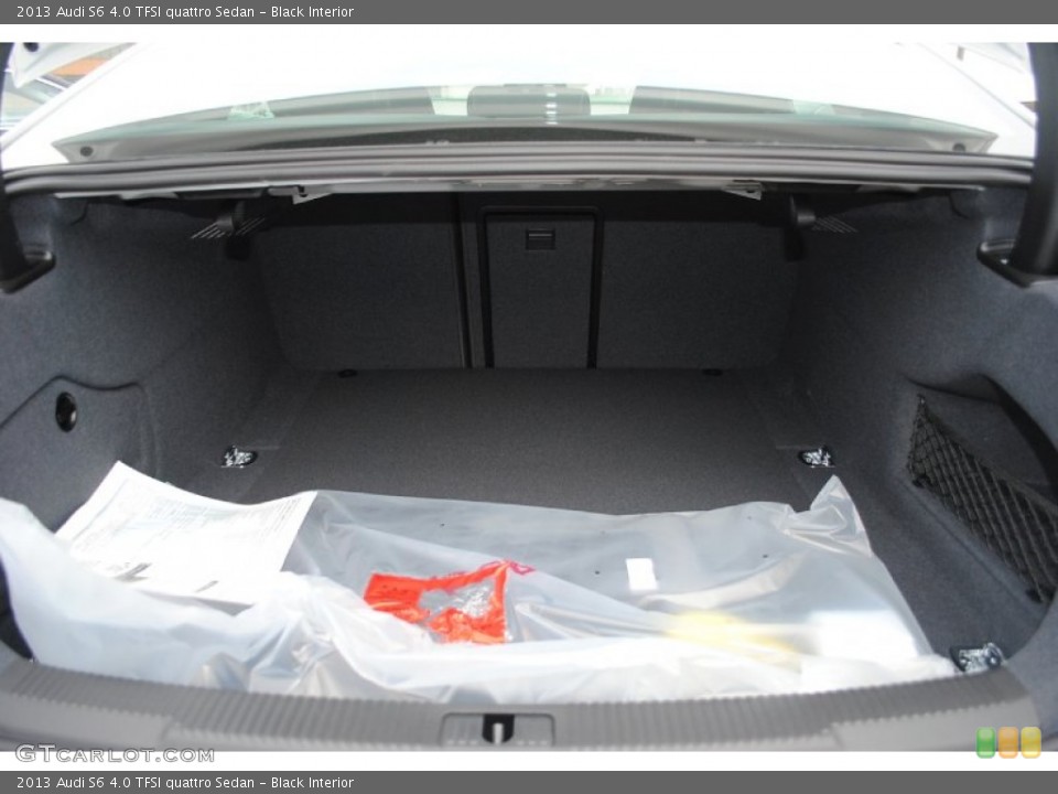 Black Interior Trunk for the 2013 Audi S6 4.0 TFSI quattro Sedan #80739580