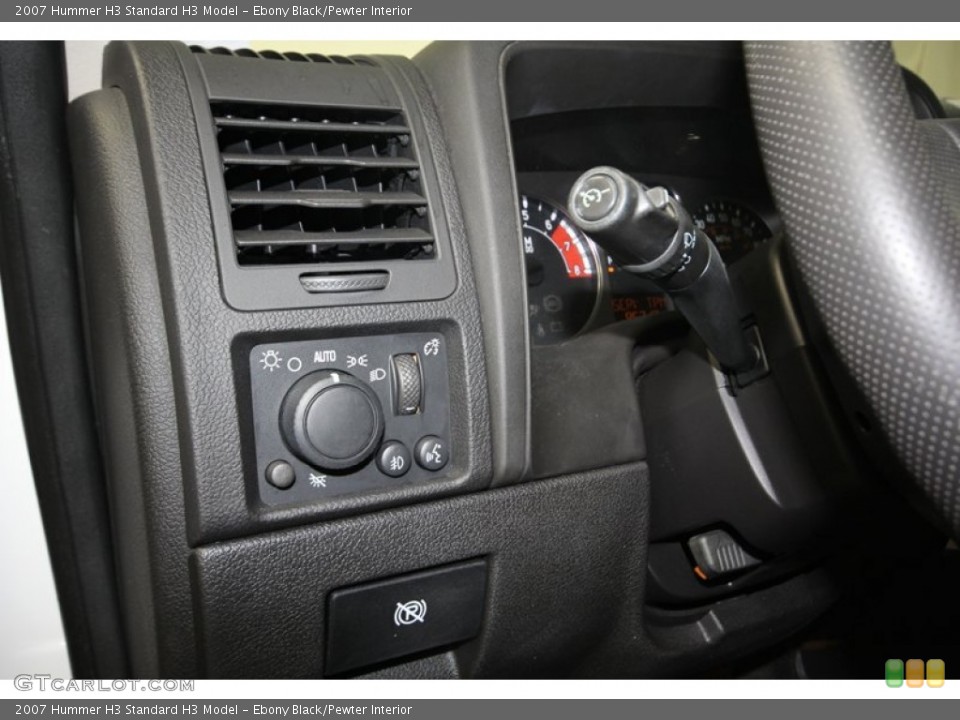 Ebony Black/Pewter Interior Controls for the 2007 Hummer H3  #80763954