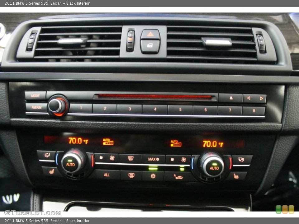 Black Interior Controls for the 2011 BMW 5 Series 535i Sedan #80769531